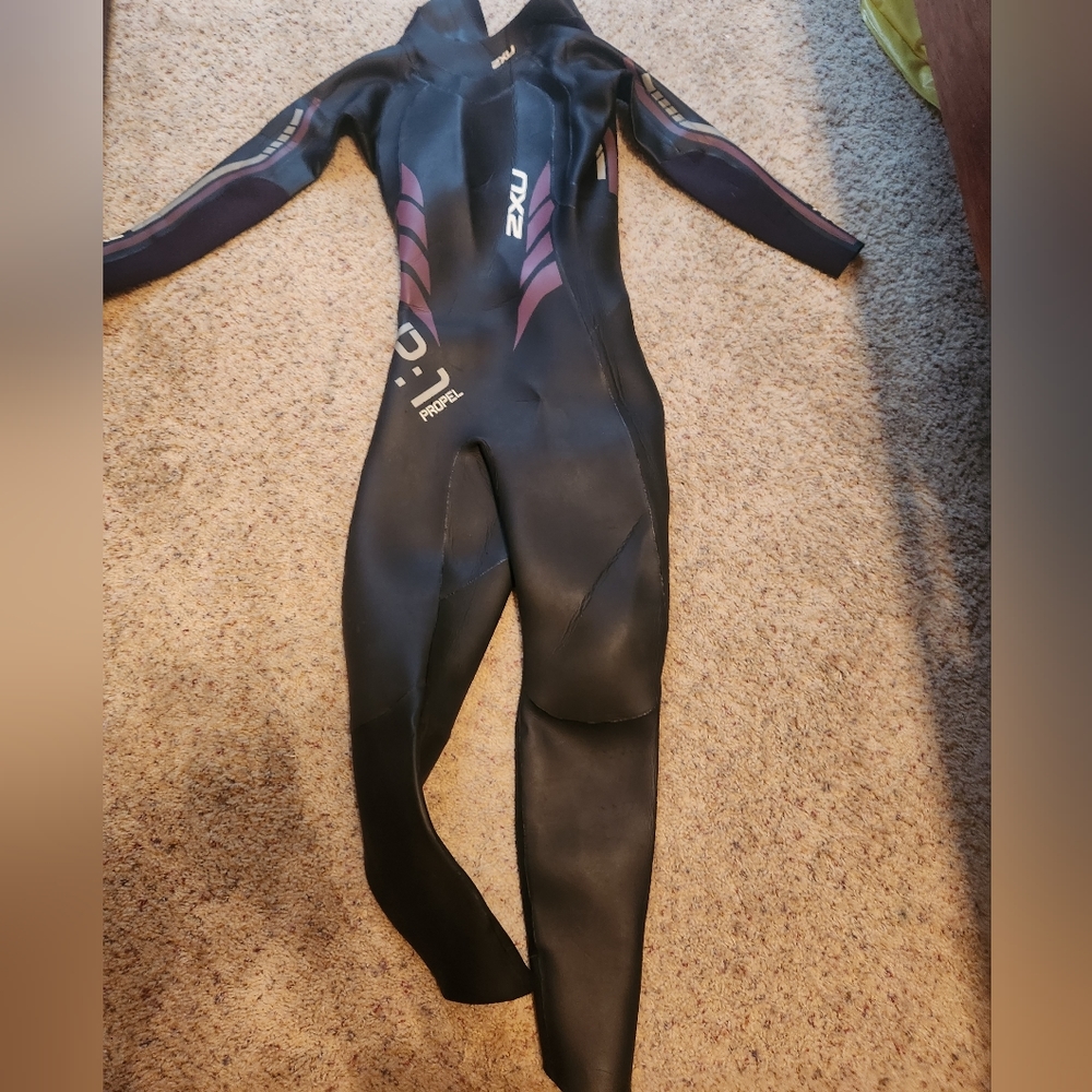 Womens triathlon 2xu wetsuit Small